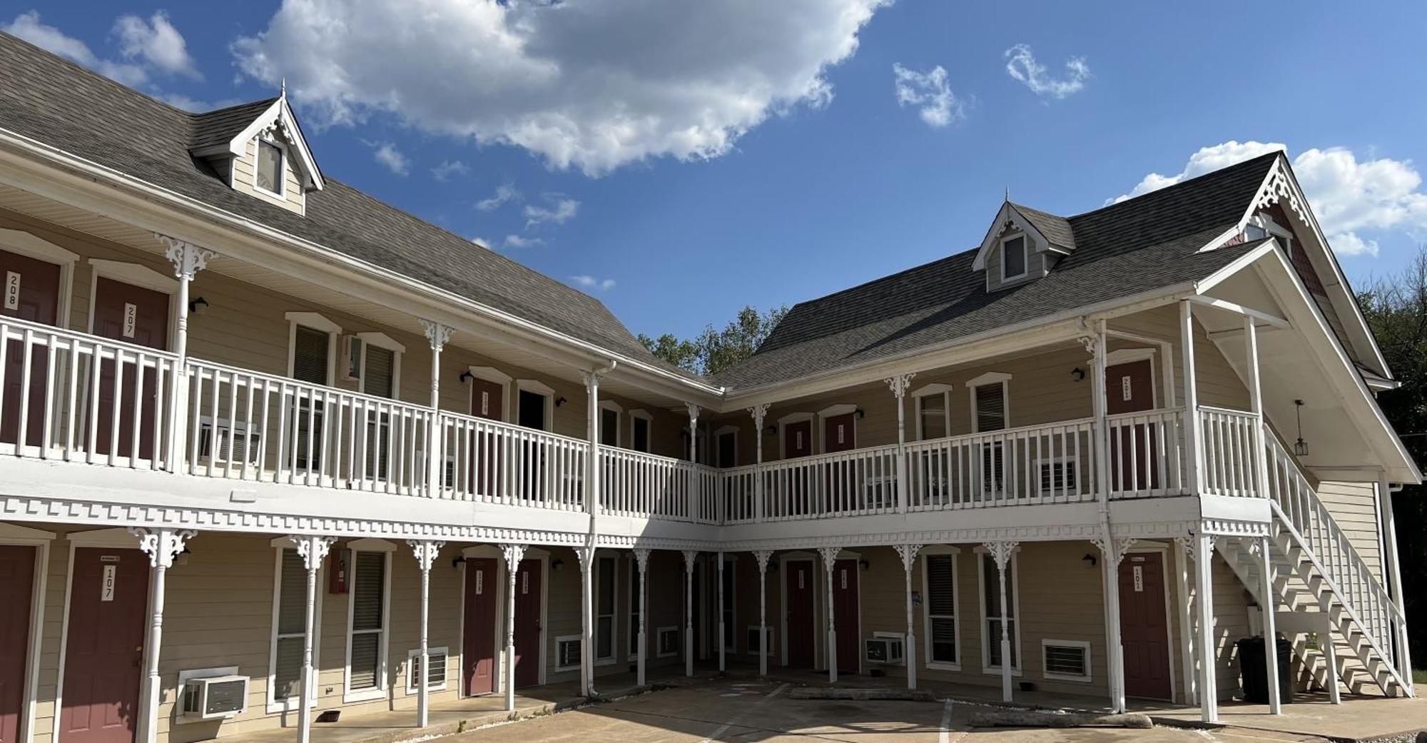 Victorian Inn Cleveland ภายนอก รูปภาพ